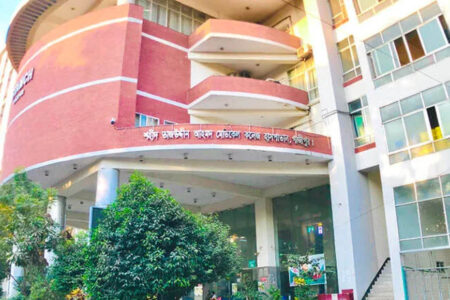হাসপাতালে সাংবাদিক প্রবেশ ও ছবি তুলতে নিতে হবে মন্ত্রণালয়ের অনুমতি!