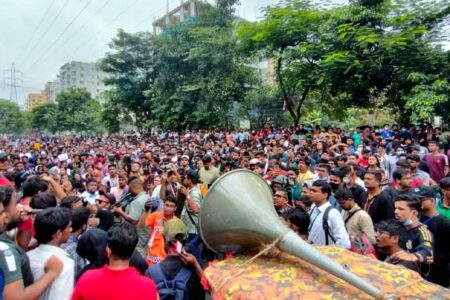 প্রধানমন্ত্রীর আলোচনার প্রস্তাব প্রত্যাখ্যান বৈষম্যবিরোধী ছাত্র আন্দোলনের