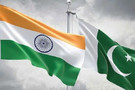 ভারতীয়দের ভিসা স্থগিত, বাণিজ্য ও আকাশসীমা বন্ধ করলো পাকিস্তান